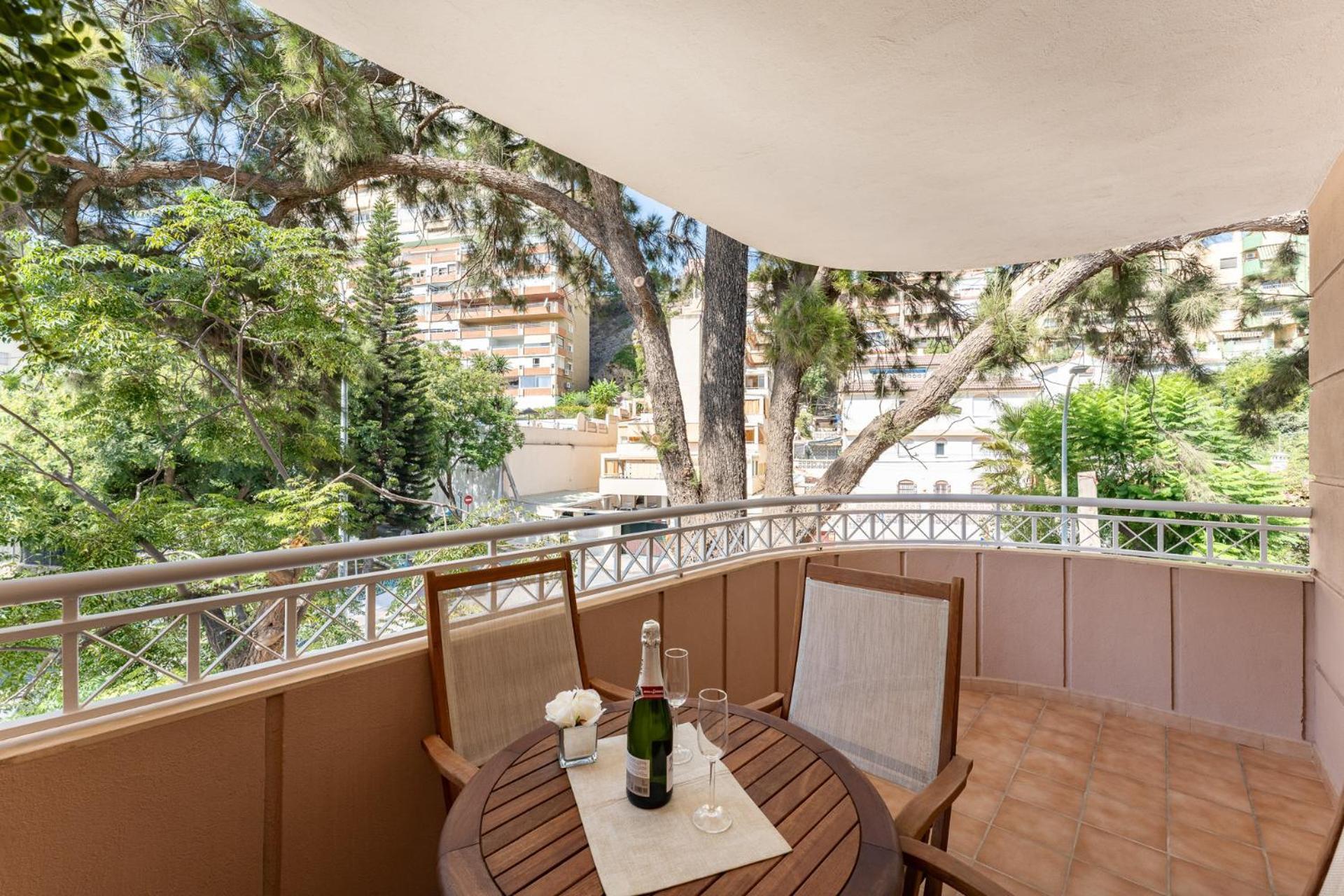 Malagasuite Costa Sol Oasis Торремолінос Екстер'єр фото